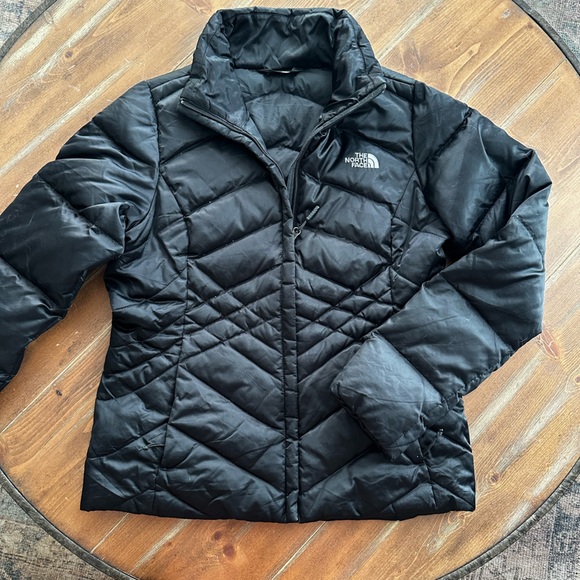 North Face Puffer Coat - Picture 2 of 3